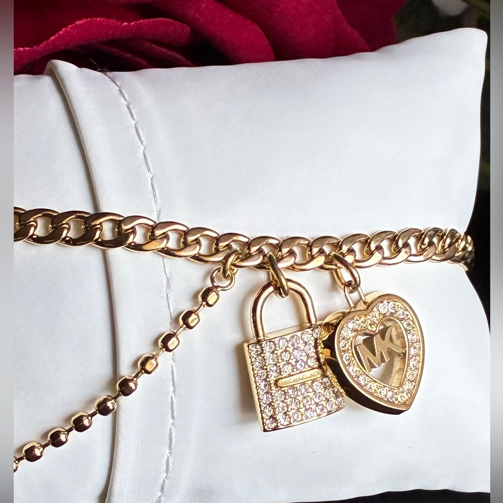 MICHAEL KORS Bracelet,Michael Kors Gold Bracelet. - Picture 6 of 9